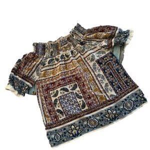 Off the shoulder top by UNIK - Vibrant colors - Great for fall